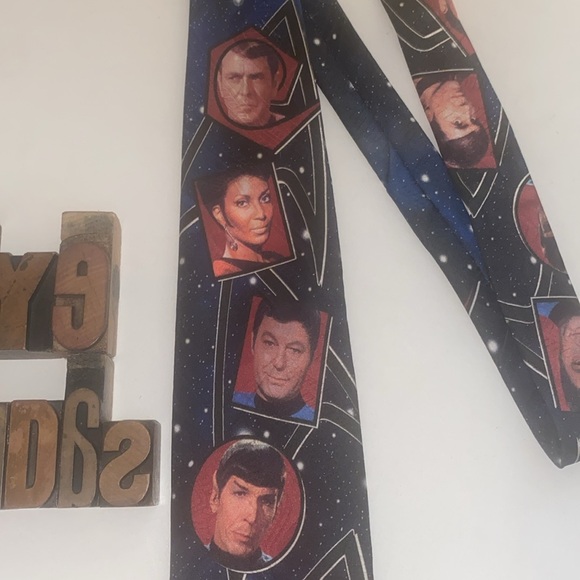 Vintage ORIGINAL RALPH Marlin “Star Trek - Original Series Crew” Men’s Neck Tie - Picture 3 of 12